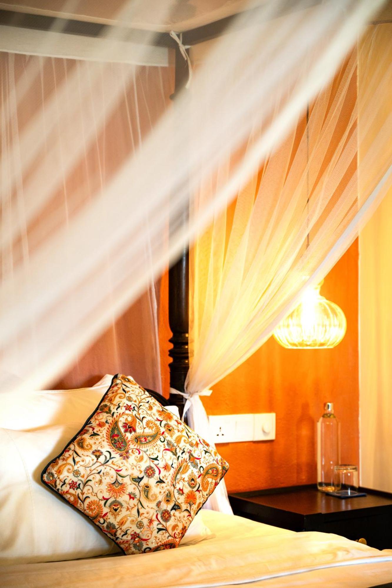 The Sun House Hotel Гале Екстериор снимка